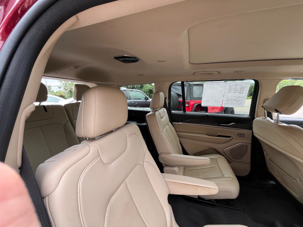 2021 Jeep Cherokee - $27,990