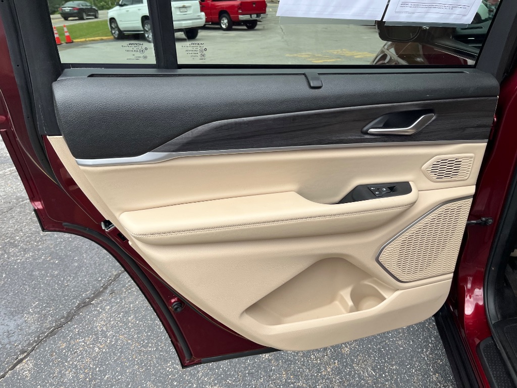 2021 Jeep Cherokee - $27,990