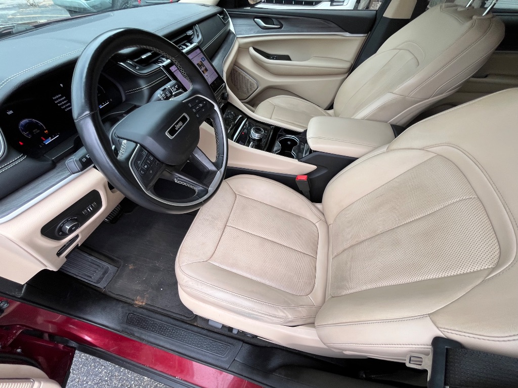 2021 Jeep Cherokee - $27,990