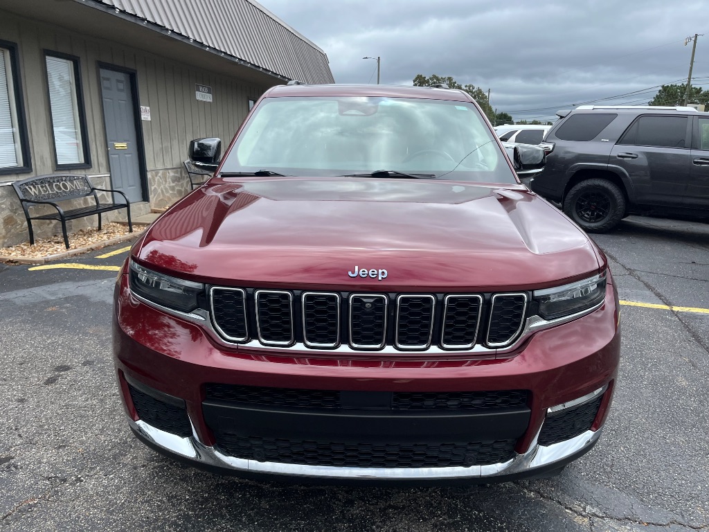 2021 Jeep Cherokee - $27,990