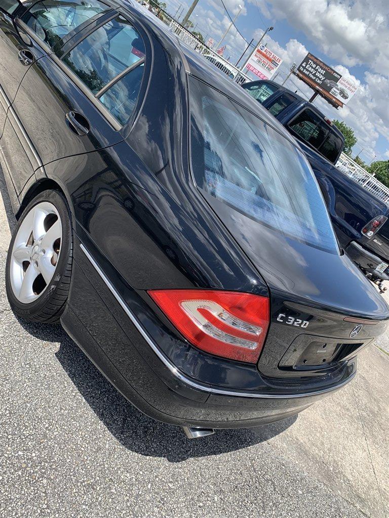 2004 Mercedes-Benz C-Class