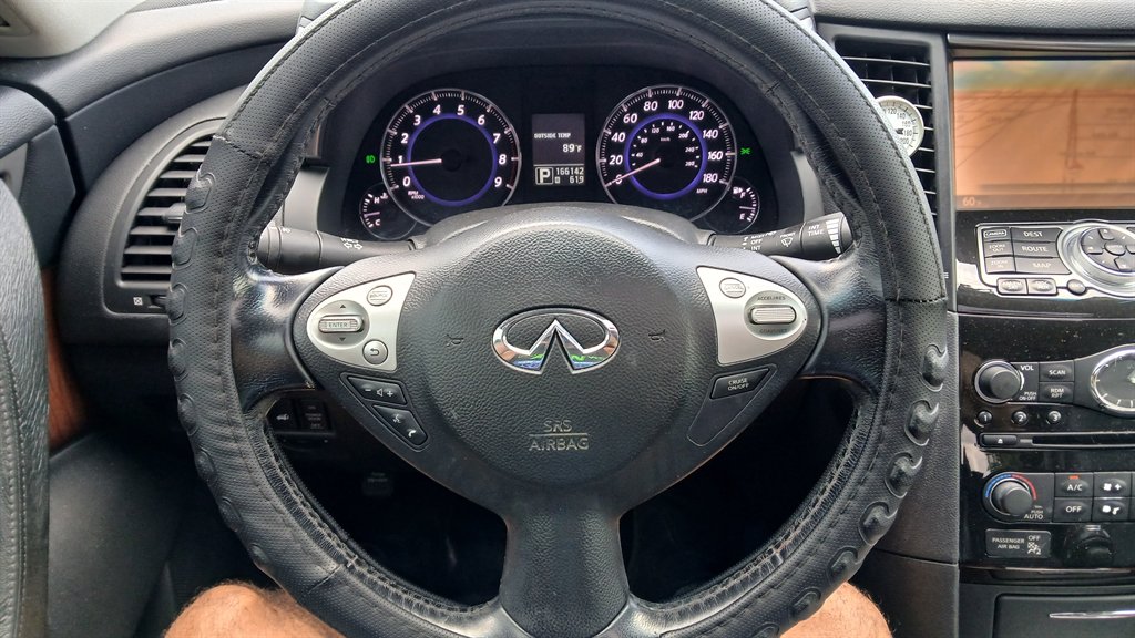 2013 INFINITI FX - $11,995