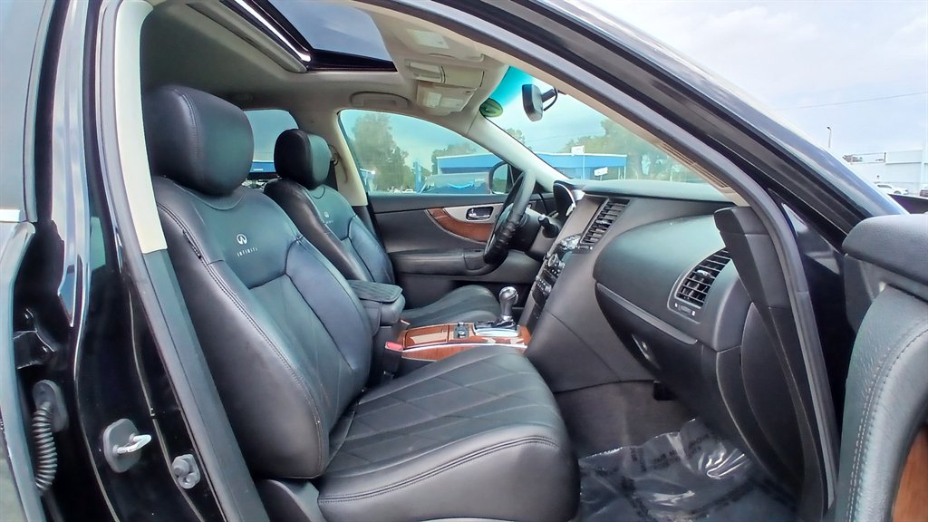 2013 INFINITI FX - $11,995