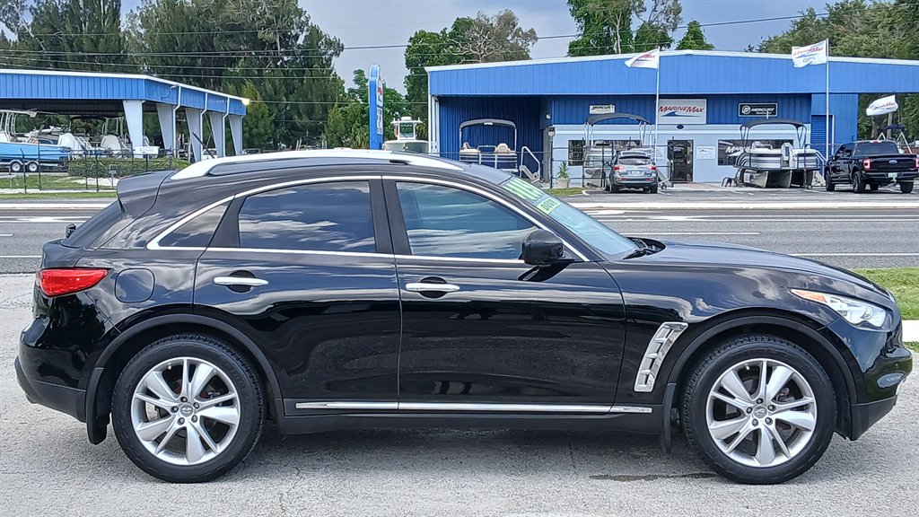 2013 INFINITI FX - $11,995