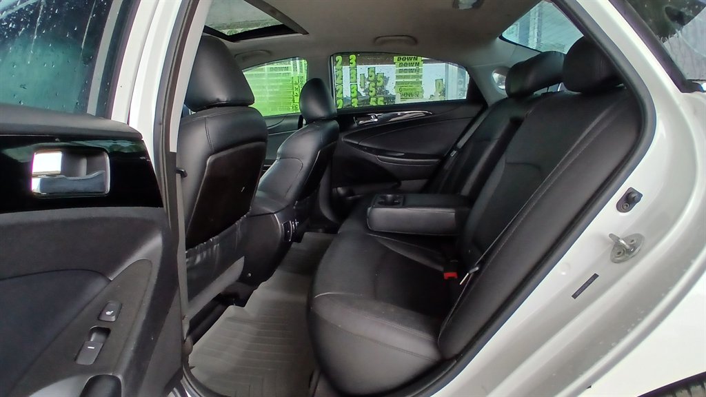 2013 Hyundai Sonata - $11,595
