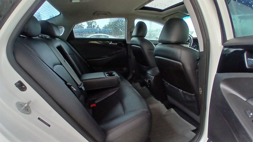 2013 Hyundai Sonata - $11,595