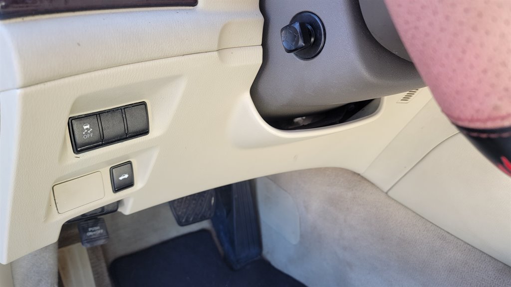 2011 Infiniti M37 photo
