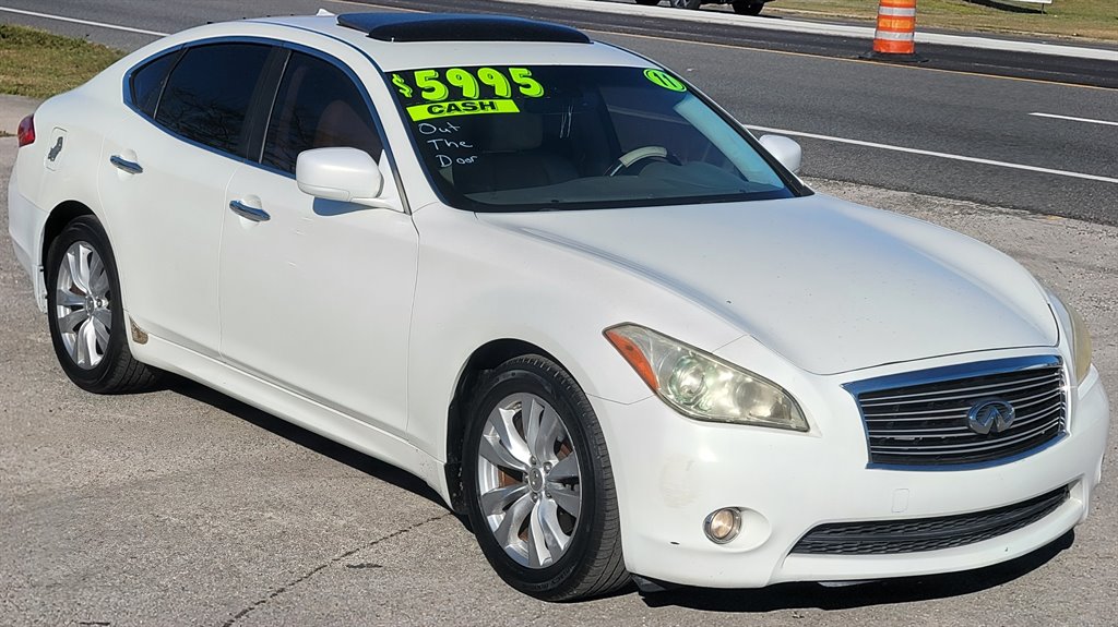 2011 Infiniti M37 photo