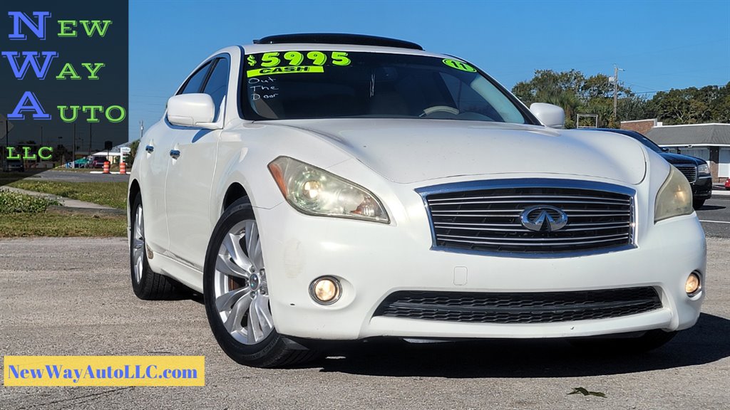 2011 Infiniti M37 photo