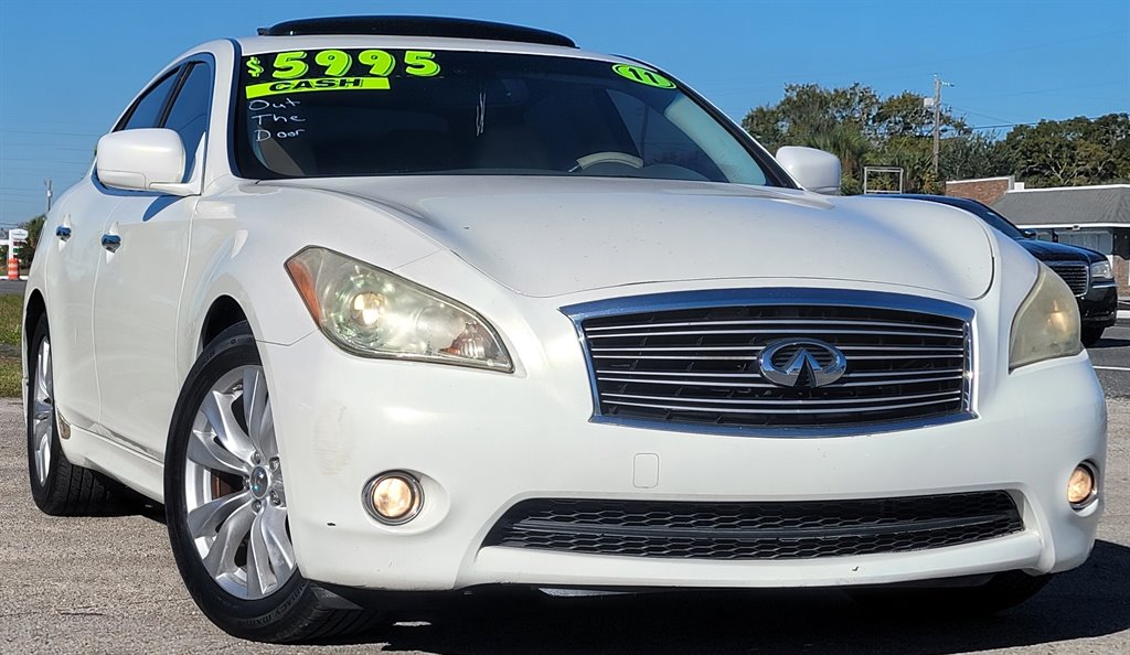 2011 Infiniti M37 photo