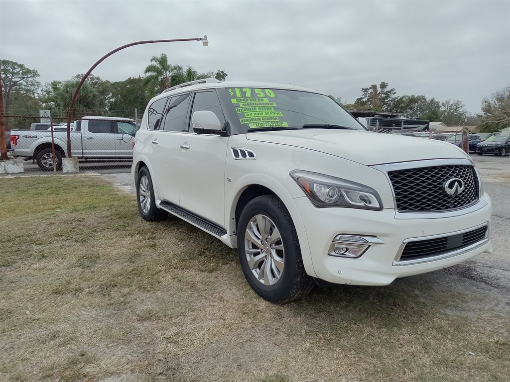 2017 Infiniti QX80 Signature photo