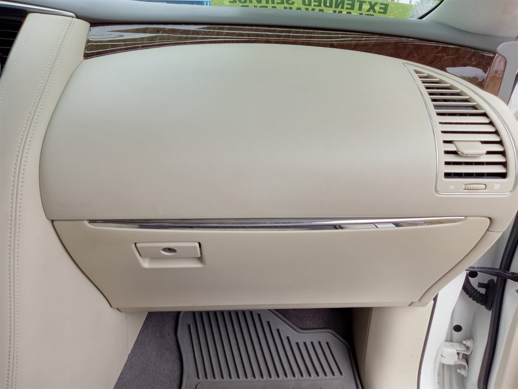 2017 Infiniti QX80 Signature photo