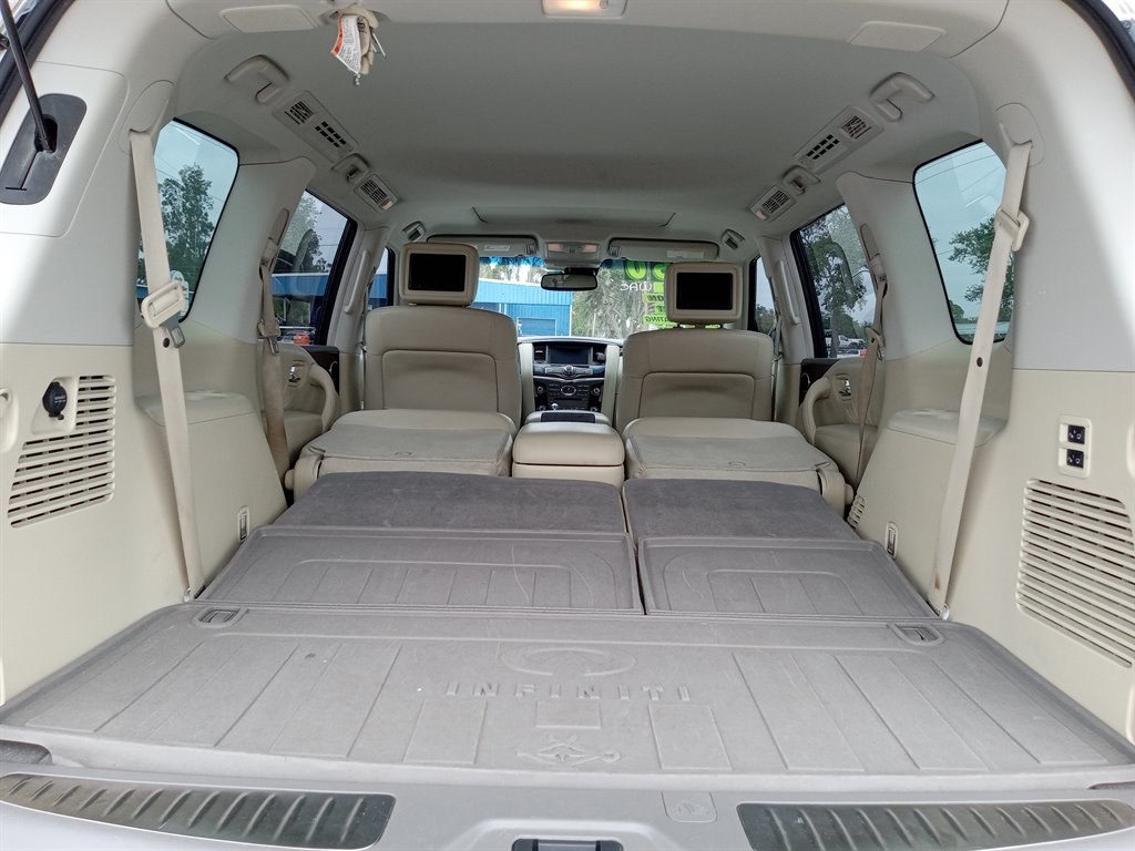 2017 Infiniti QX80 Signature photo