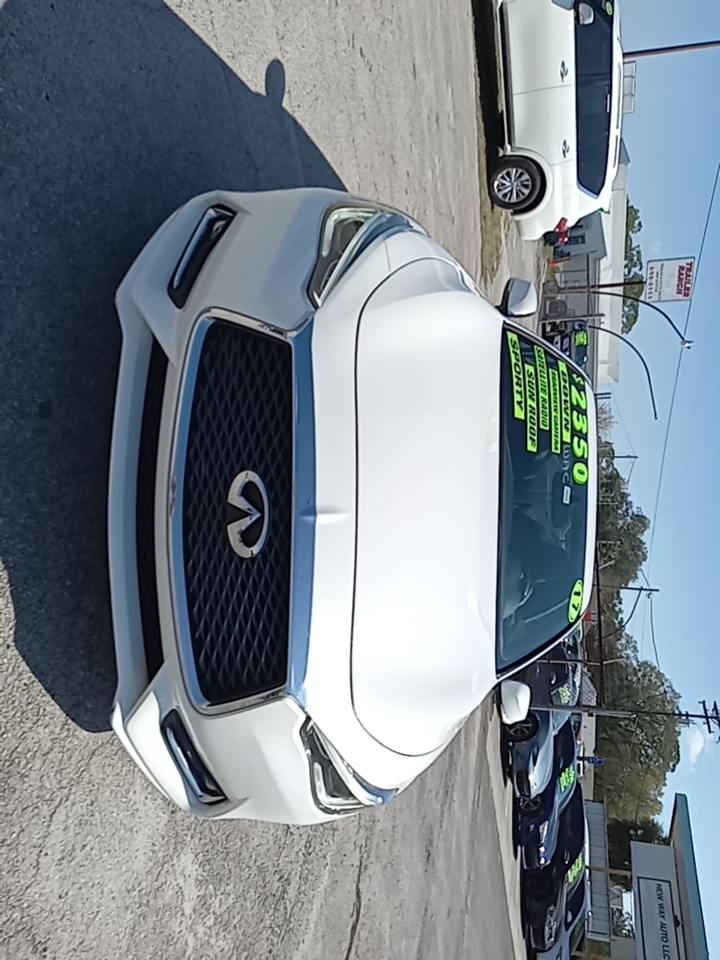 2017 Infiniti Q60 Premium photo