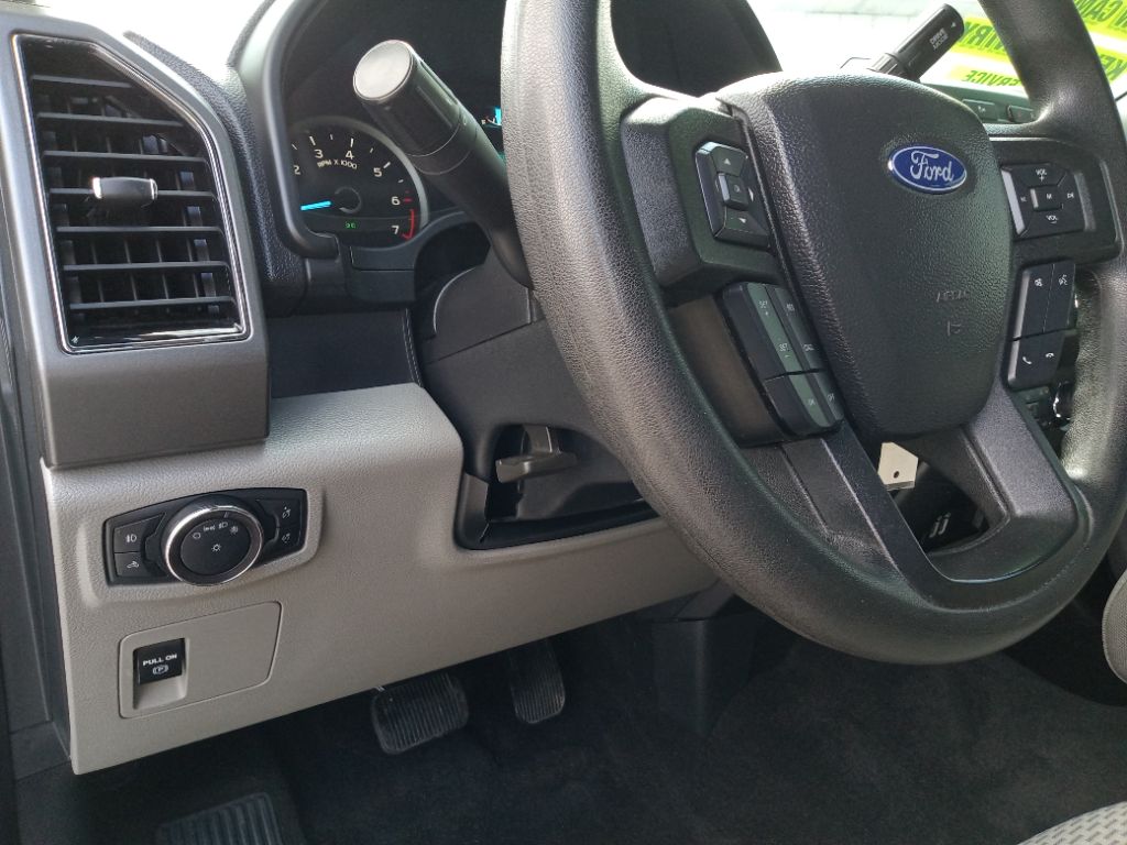 2019 Ford F150 XLT photo