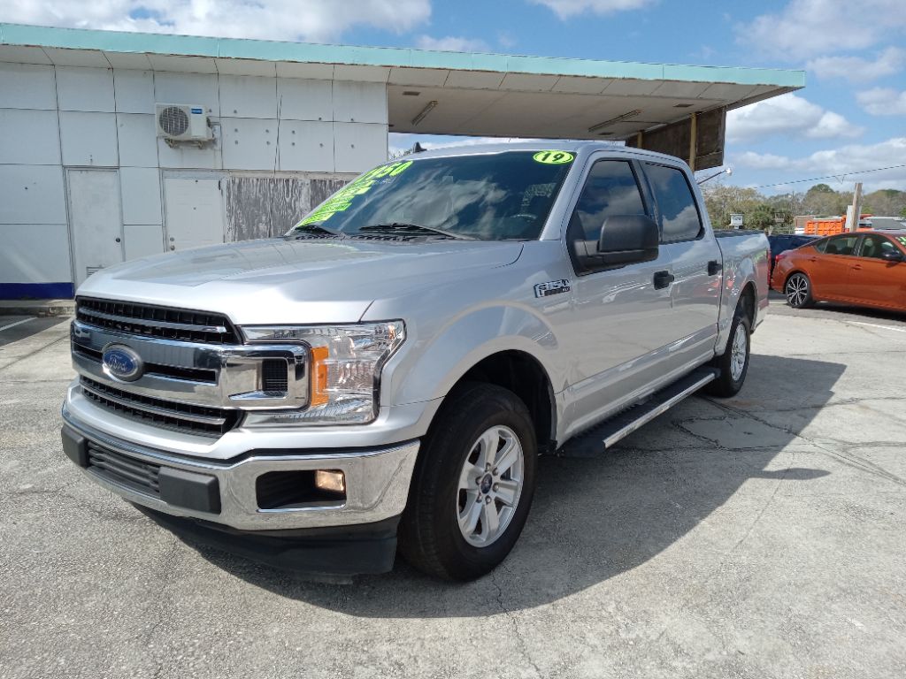 2019 Ford F150 XLT photo