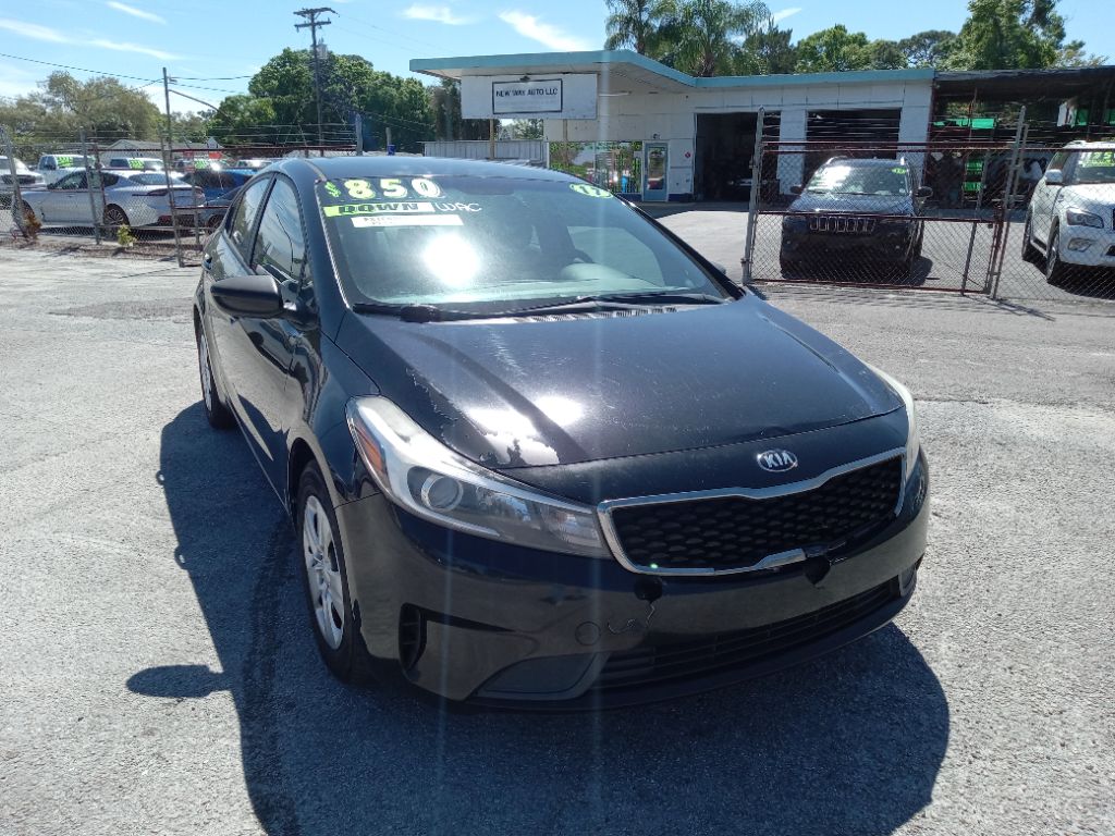 2017 Kia Forte LX photo