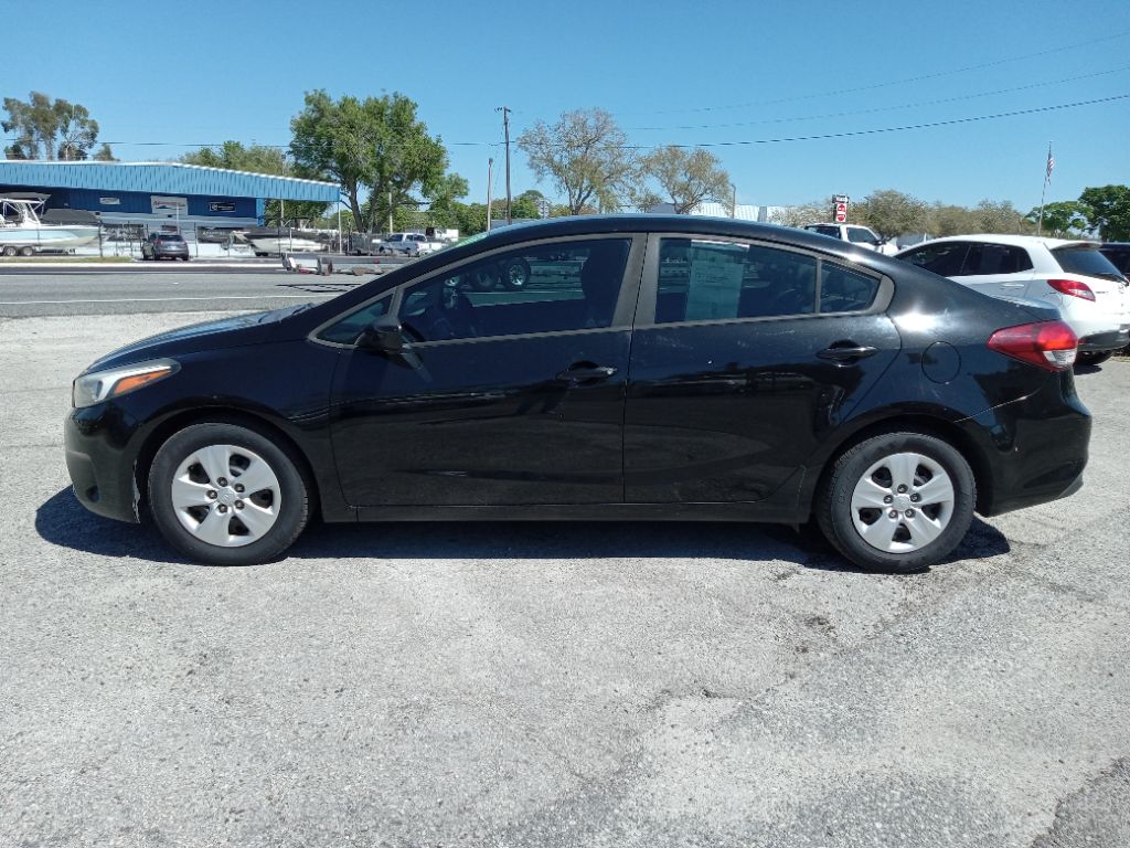 2017 Kia Forte LX photo