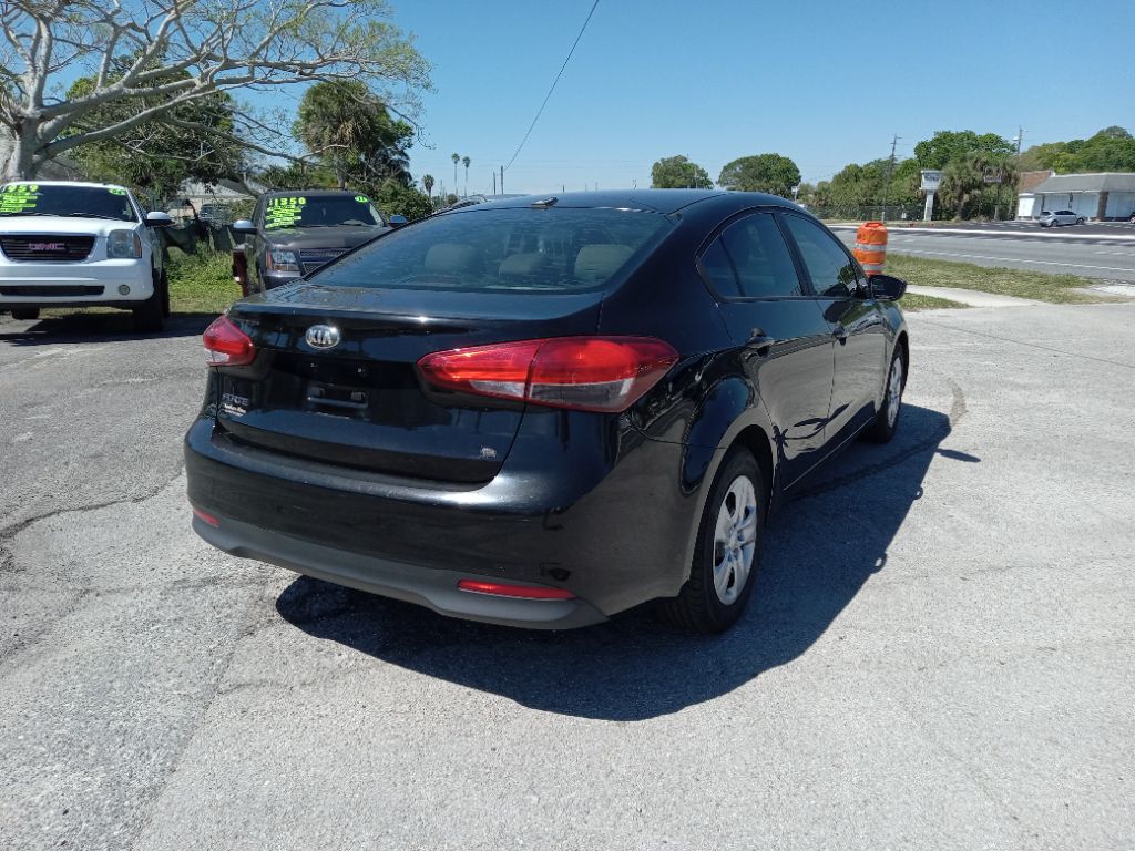 2017 Kia Forte LX photo