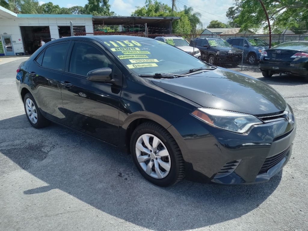 2015 Toyota Corolla LE photo