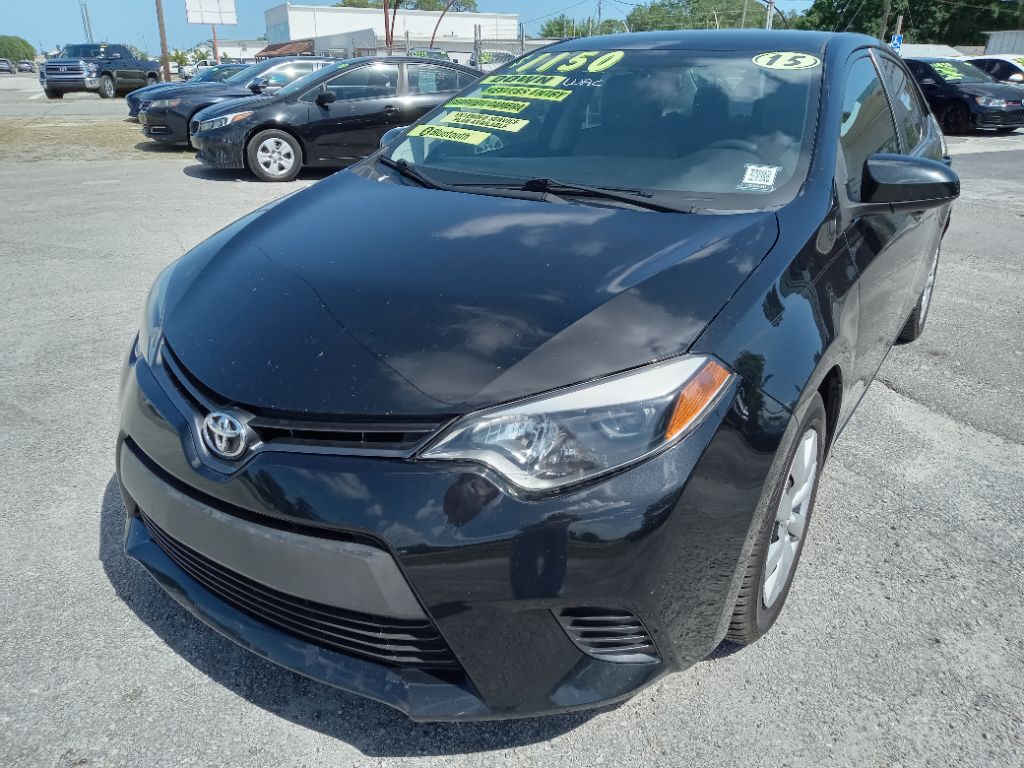 2015 Toyota Corolla LE photo