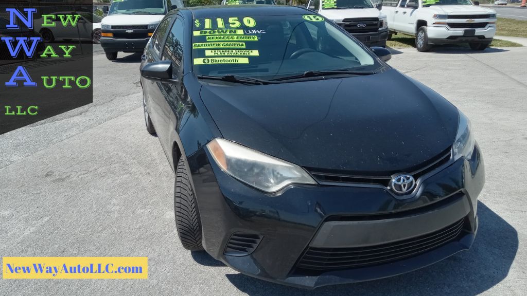 2015 Toyota Corolla LE photo