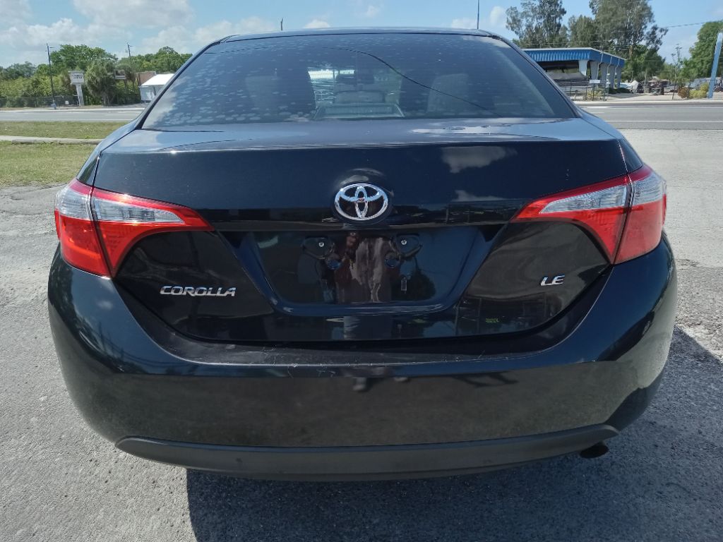 2015 Toyota Corolla LE photo