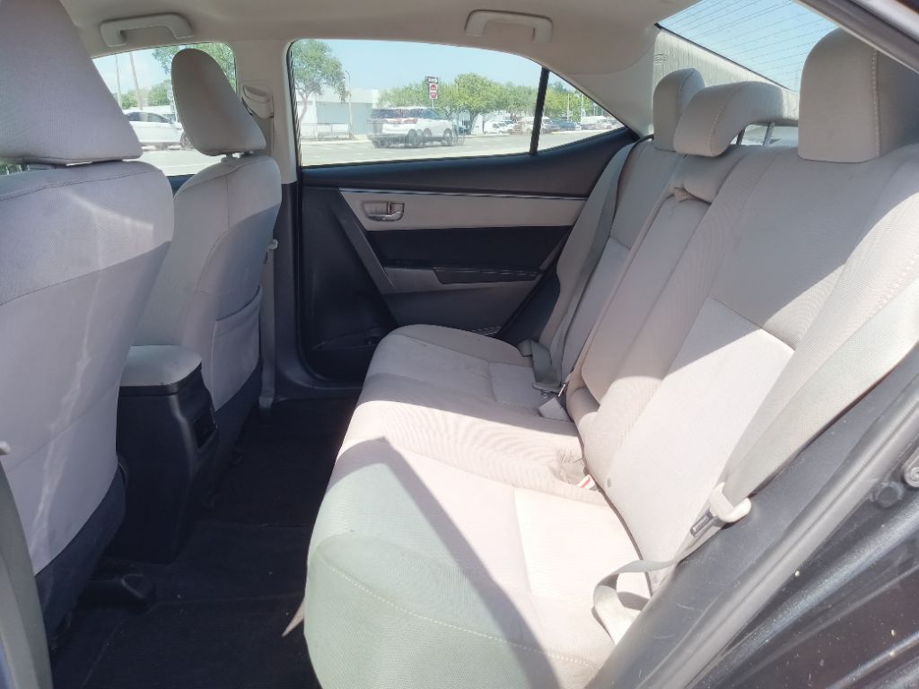 2015 Toyota Corolla LE photo