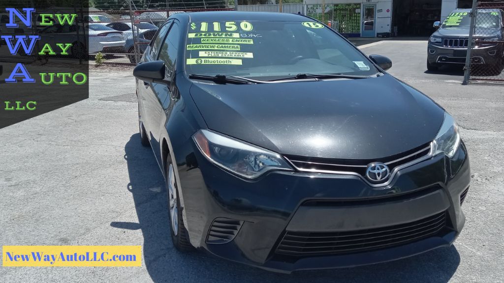 2015 Toyota Corolla LE photo