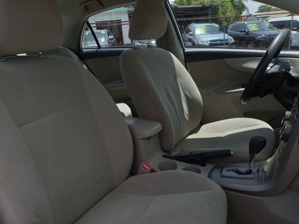 2012 Toyota Corolla L photo