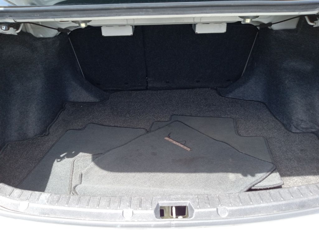 2012 Toyota Corolla L photo