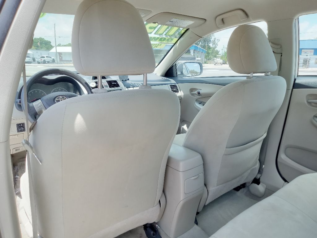 2012 Toyota Corolla L photo