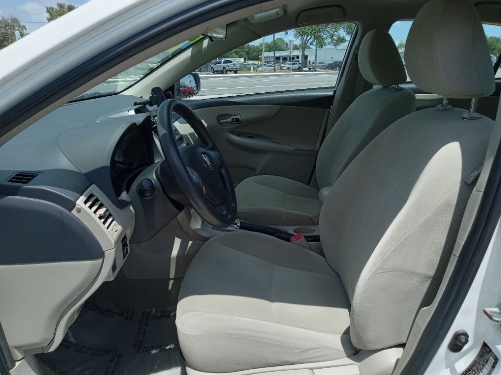 2012 Toyota Corolla L photo