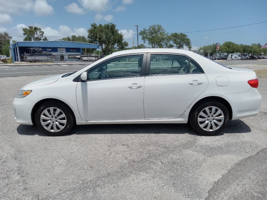 2012 Toyota Corolla L photo