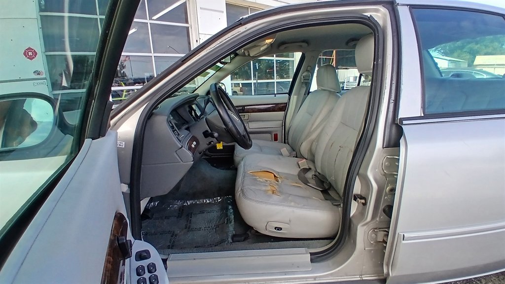 2004 Mercury Grand Marquis - $5,995