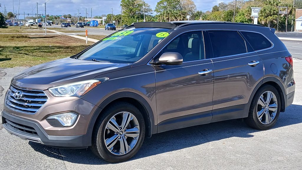 2015 Hyundai Santa Fe - $12,995