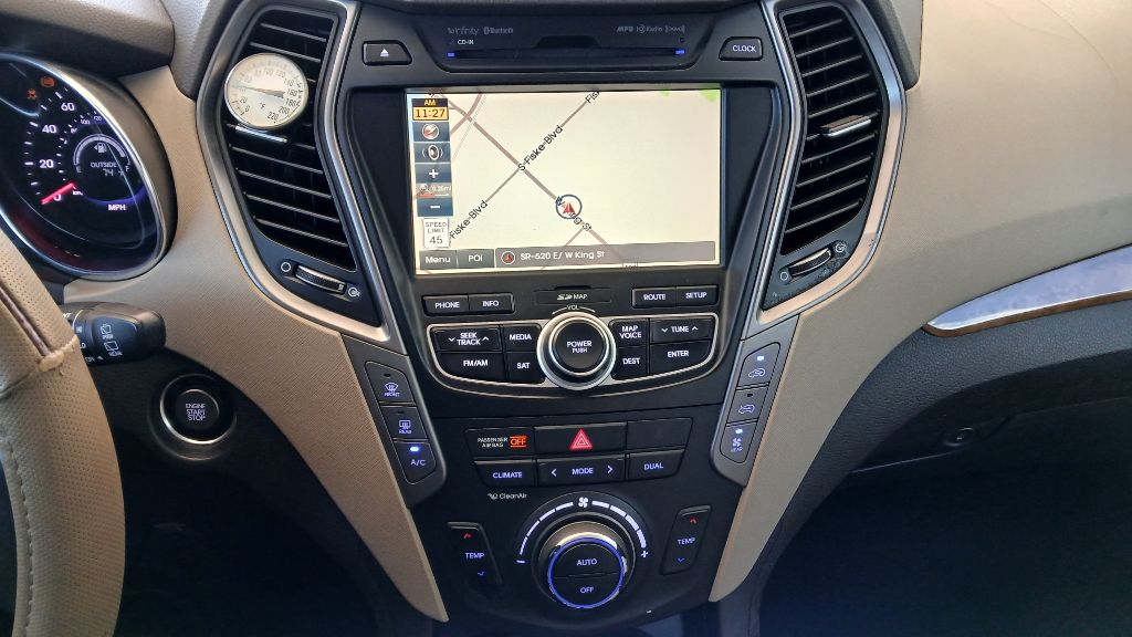 2015 Hyundai Santa Fe - $12,995