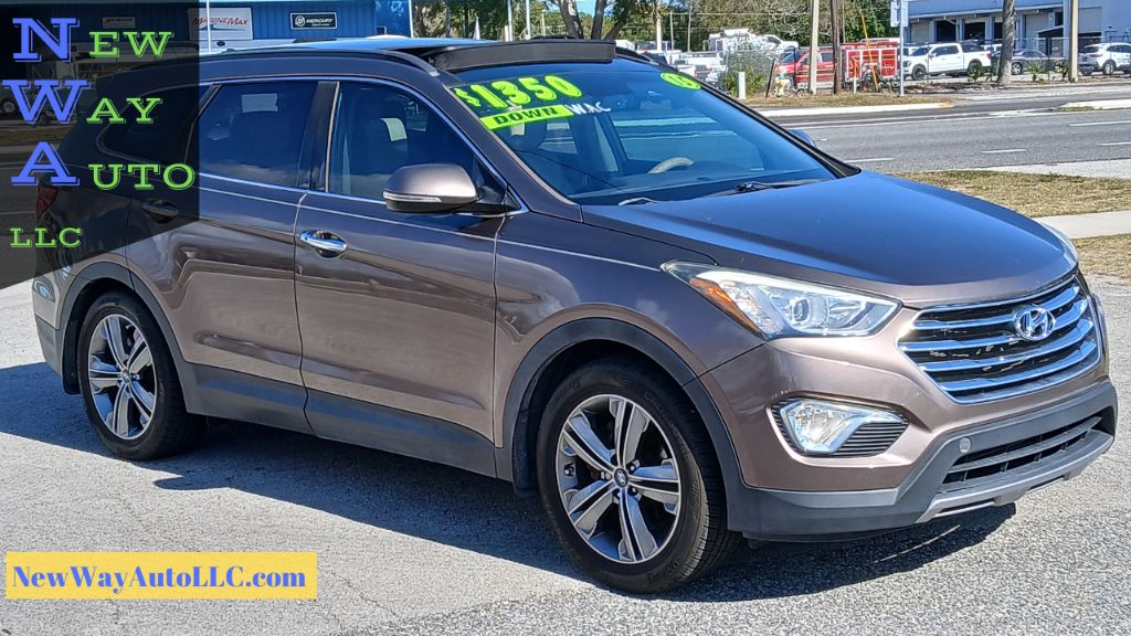 2015 Hyundai Santa Fe - $12,995