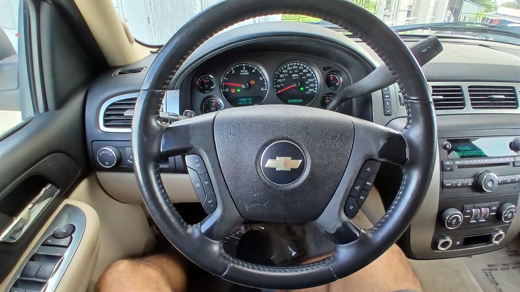 2007 Chevrolet Tahoe - $8,995