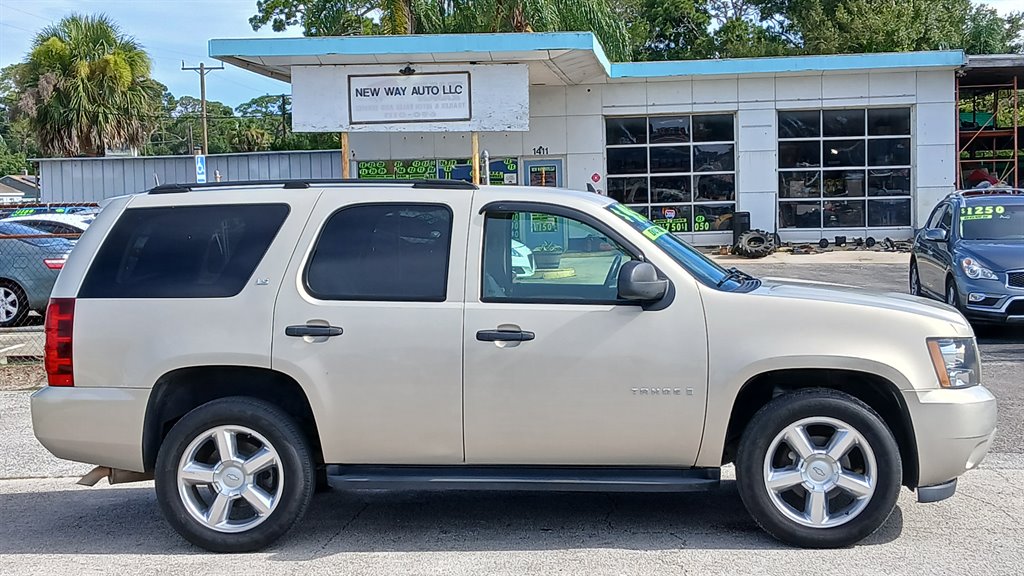2007 Chevrolet Tahoe - $8,995