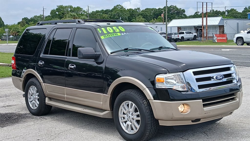 2013 Ford Expedition - $9,995