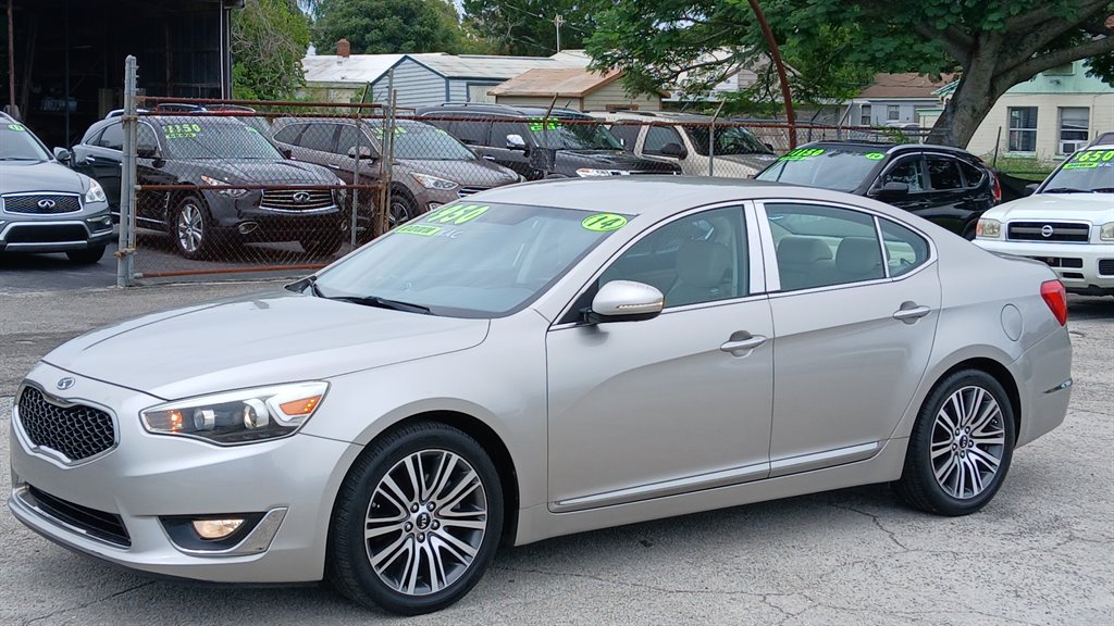 2014 Kia Cadenza - $8,995