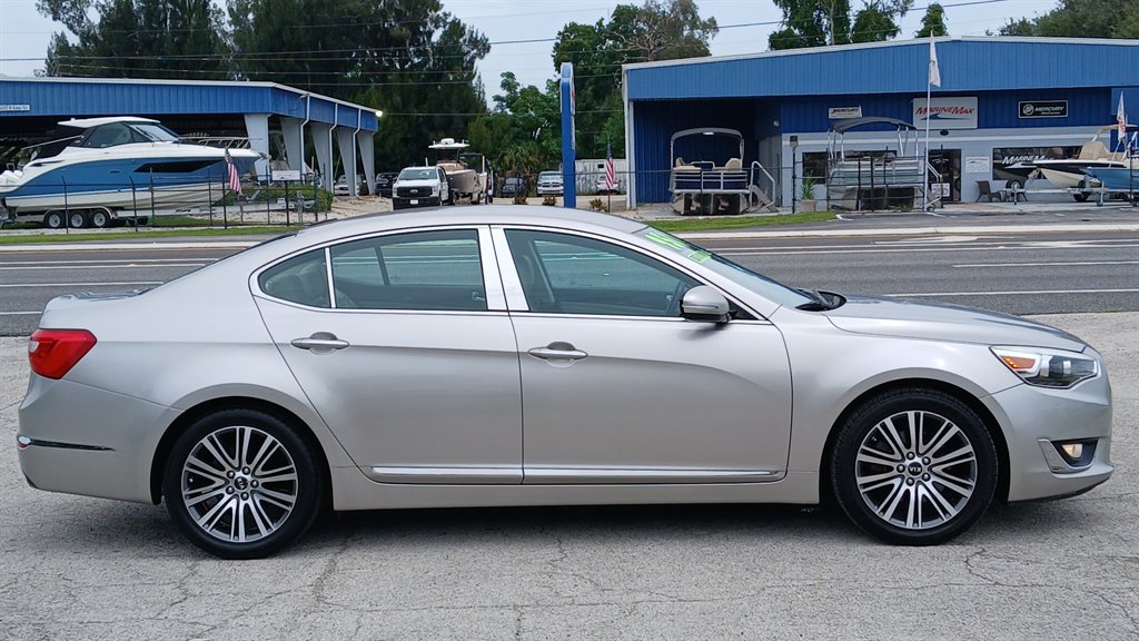 2014 Kia Cadenza - $8,995