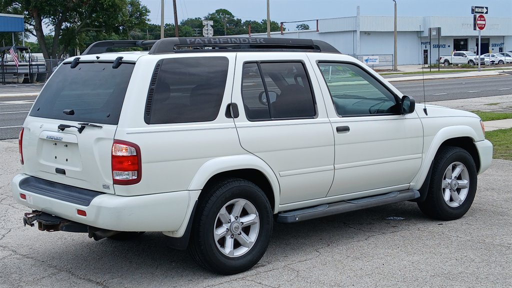 2004 Nissan Pathfinder - $5,995