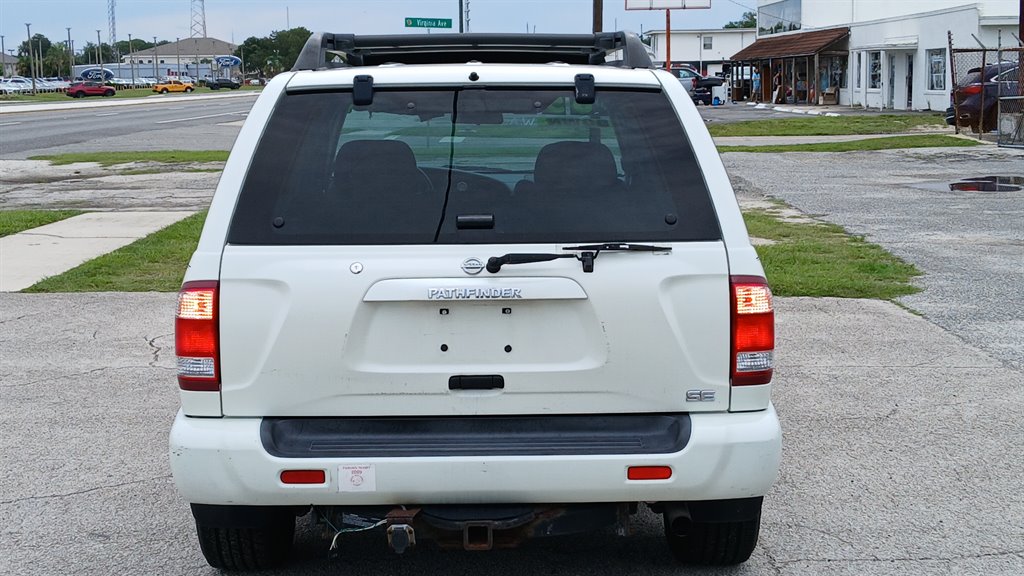 2004 Nissan Pathfinder - $5,995