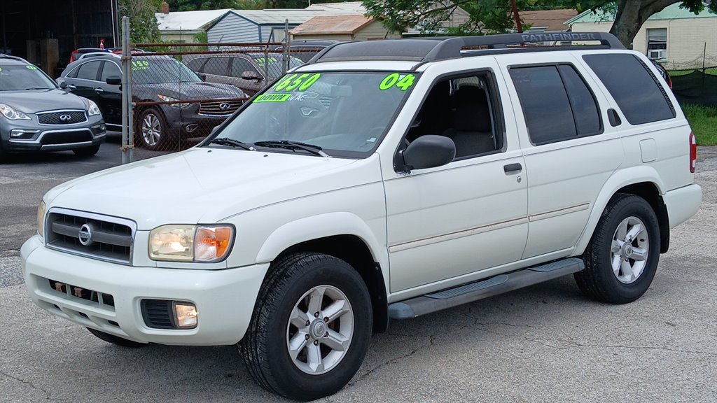 2004 Nissan Pathfinder - $5,995