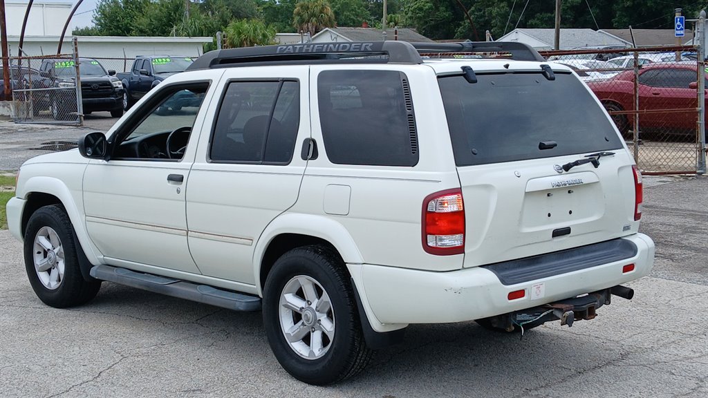 2004 Nissan Pathfinder - $5,995
