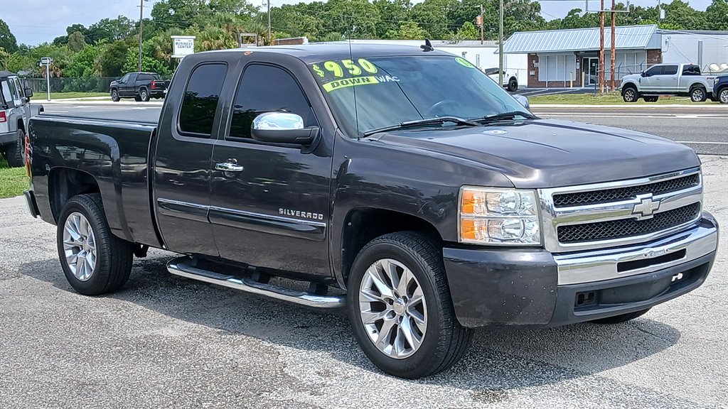 2010 Chevrolet Silverado - $7,995