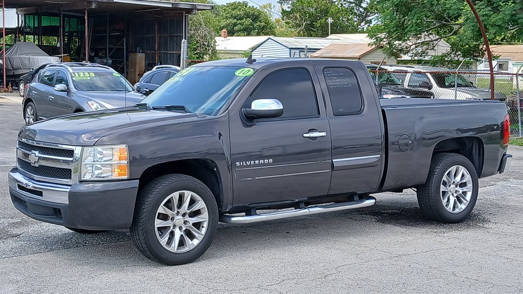 2010 Chevrolet Silverado - $7,995