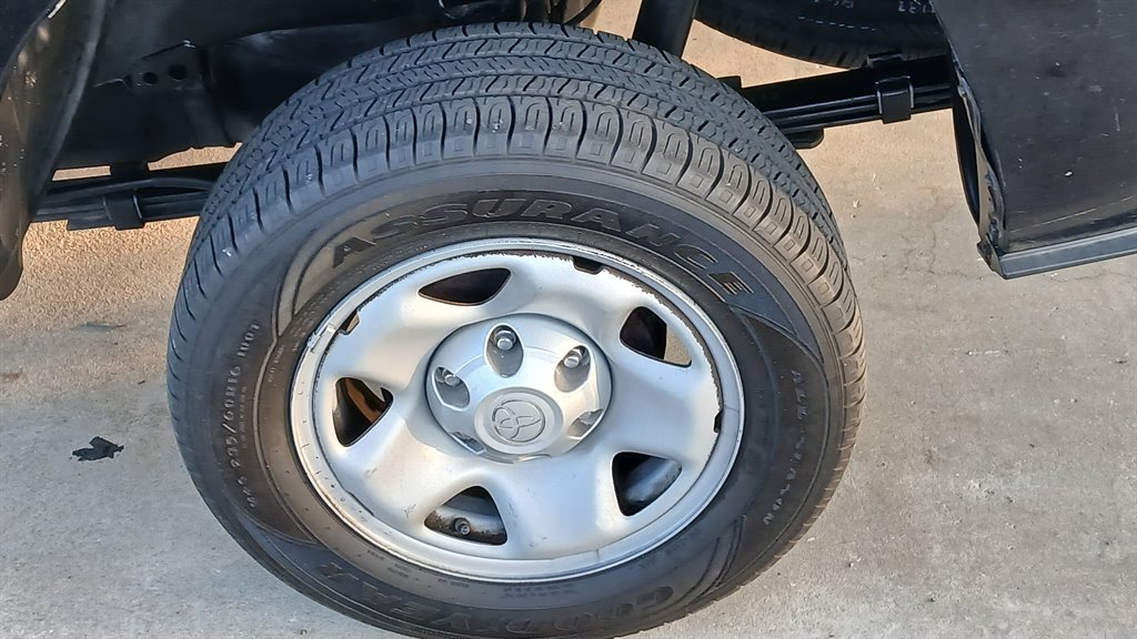 2017 Toyota Tacoma - $15,995
